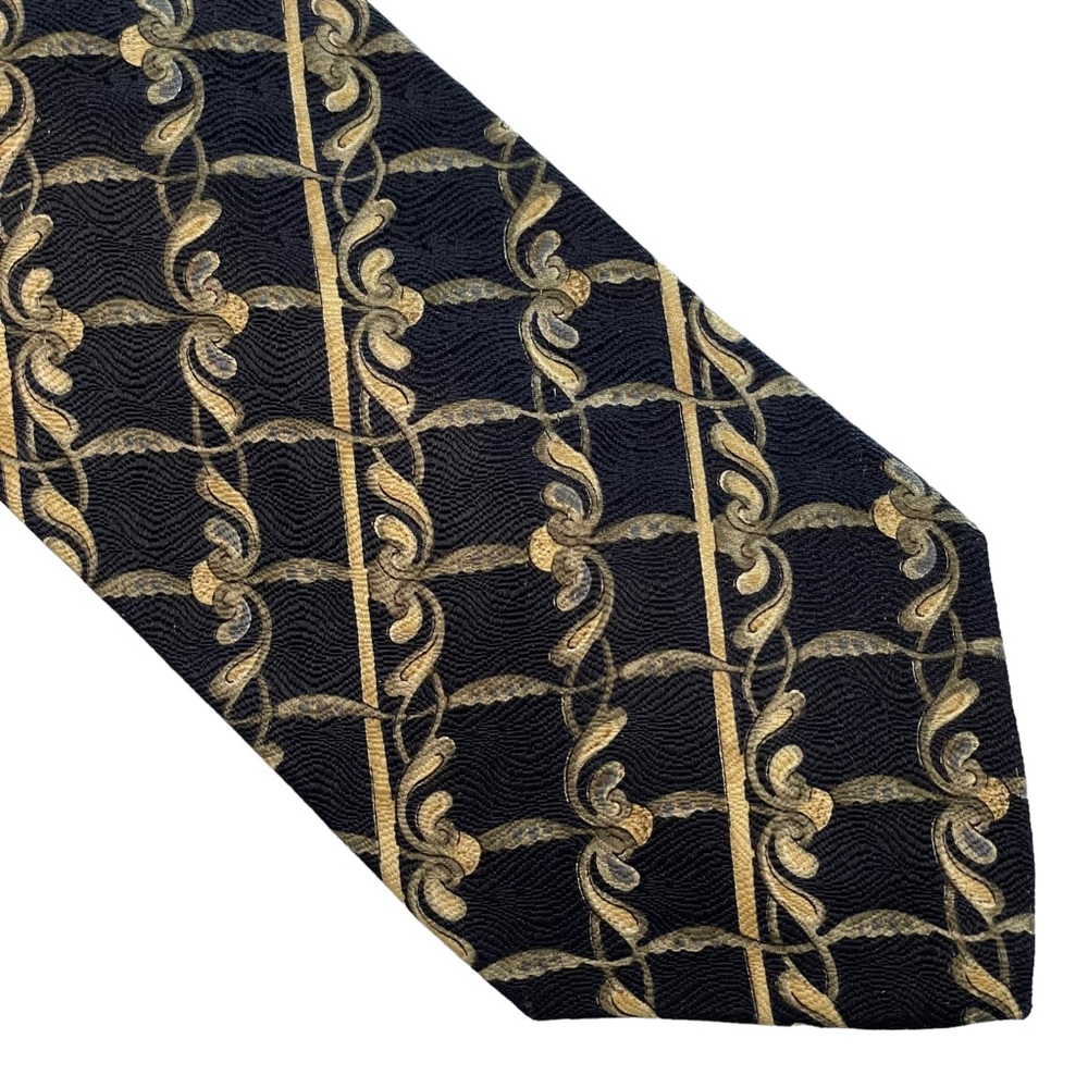 Classic Vintage Geoffrey Beene 100% Silk Tie Navy Cream Geometric Print